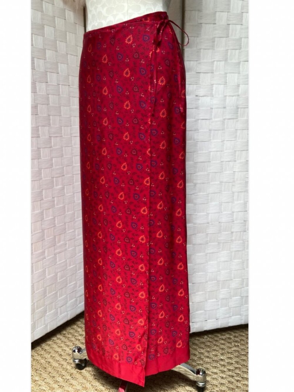 Vintage Express 100% Silk Floral Red Wrap Maxi Skirt Size 6 - Picture 7 of 15
